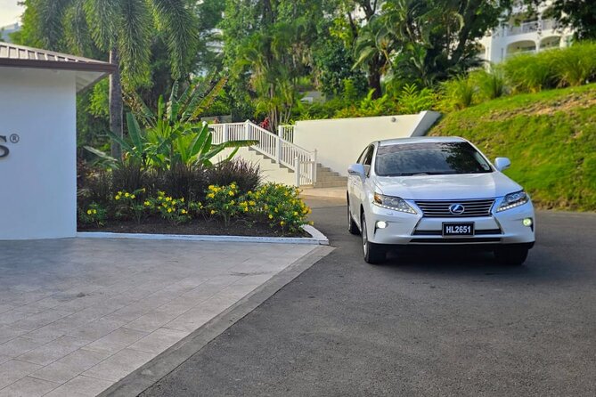 Airport Transfer to Secrets Resort and Spa (Round Trip) - Finding your driver after landing at Hewanorra