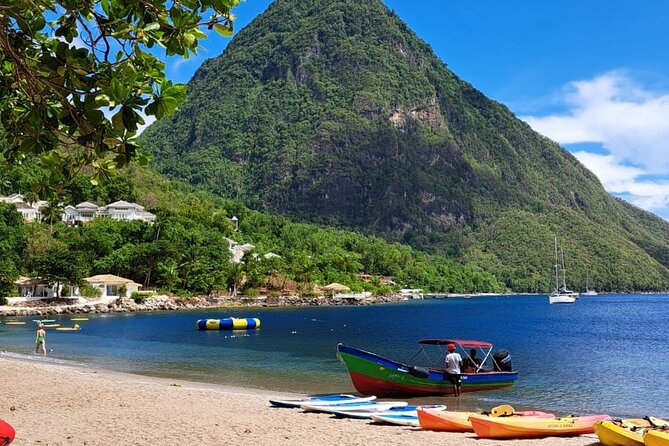 All Inclusive Tour Sulfur Mud Bath, waterfall,Beach & lunch break - Why this west-coast tour works well