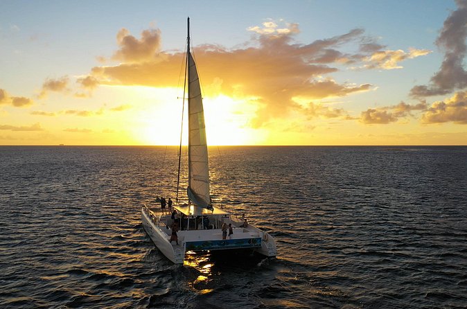 Cruise Sunset Party in Castries - Chasing the last light and the green flash
