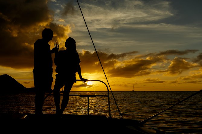 Cruise Sunset Party in Castries - Service that keeps the evening moving