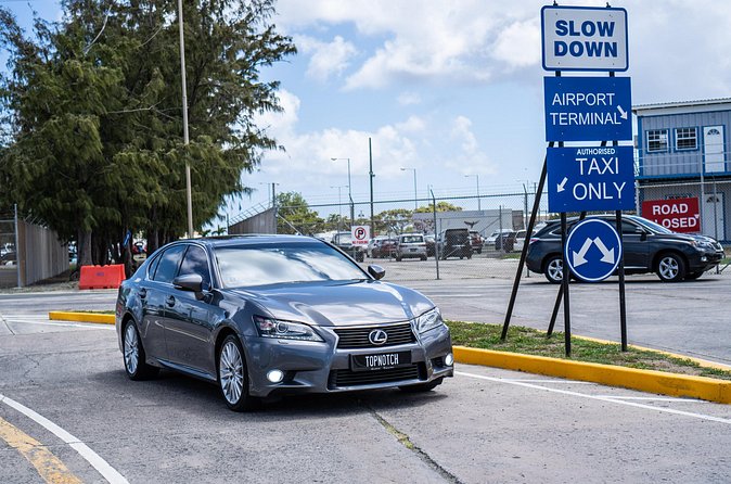 Fast Track Service (Expedited Arrival) with One Way Airport Transfer. - Who benefits most from this arrival service?