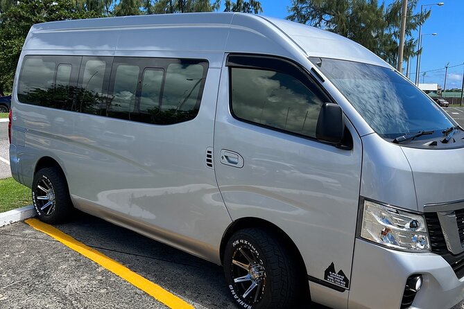 Hewanorra International Airport Shared Transfer Roundtrip - Light snacks, water, and optional drinks
