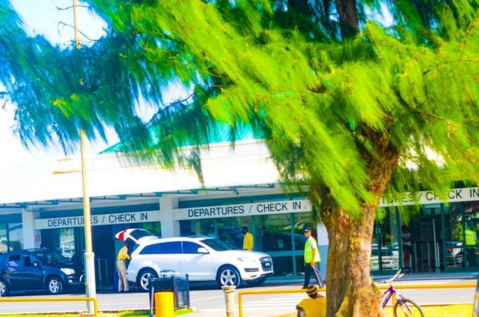 Hewanorra International Airport (UVF) Shuttle One-Way - Safety, comfort, and the human touch