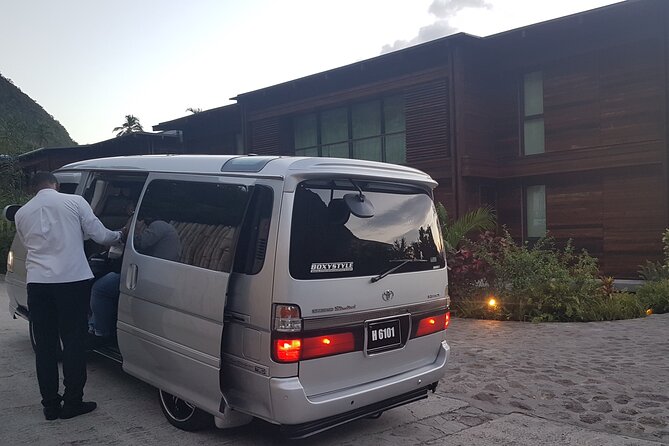 Hewanorra private Airport Transfer - What the driver can add to the ride