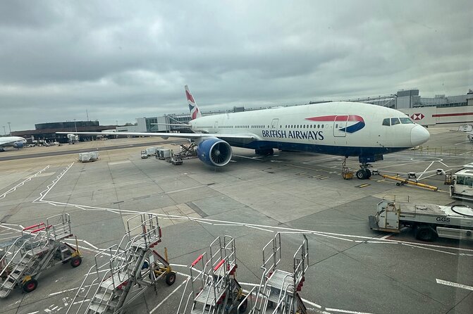 One way Private Airport Transfer - Meeting Your Driver at the Airport