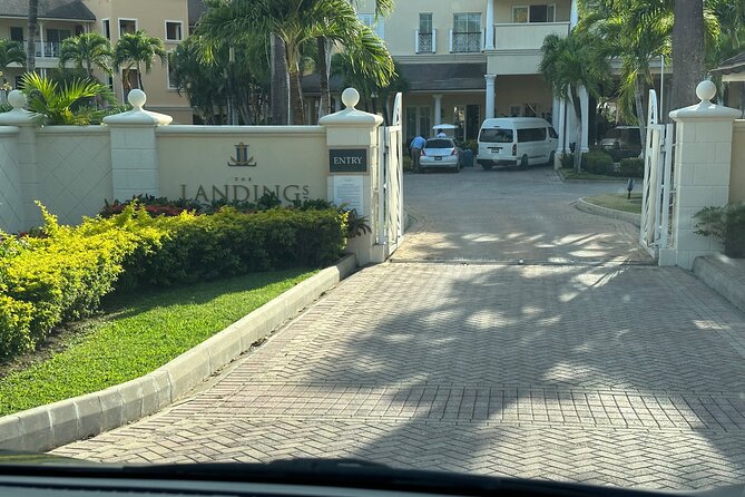 One way Private Airport Transfer - The Return to the Airport
