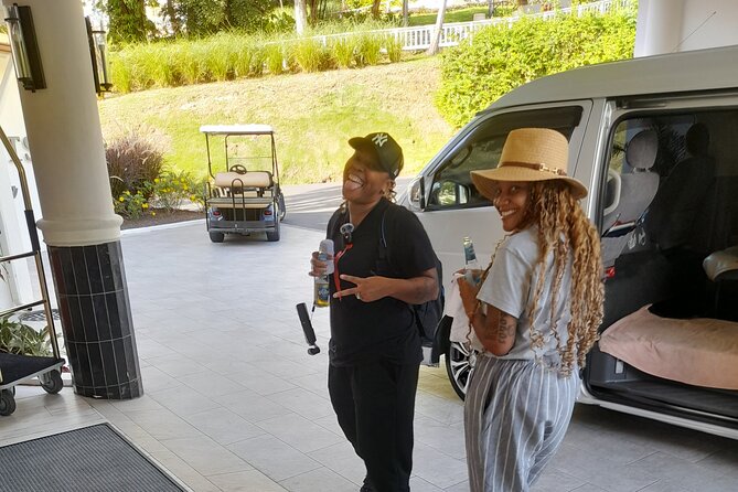 Private Airport Transfer from Hewanorra UVF to St. Lucia Resorts - What the private format means for your group