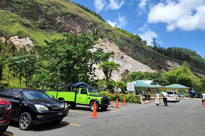 Private La Soufriere Drive-In Volcano Minibus Tour St Lucia - What the Guides Add to the Day