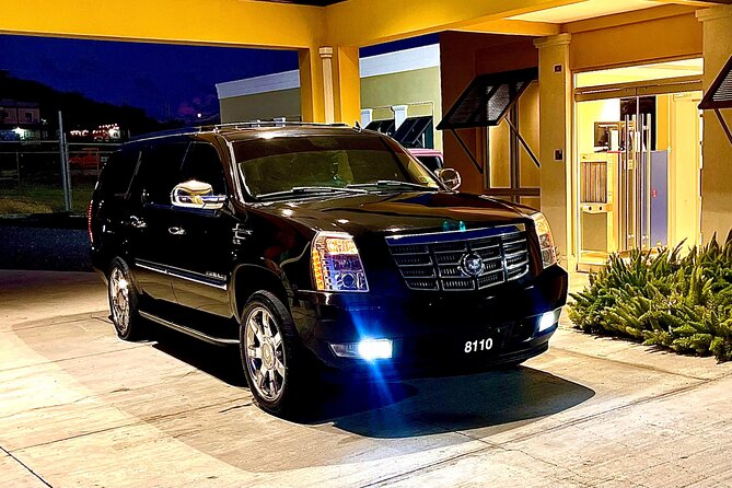 Private Luxury Round-Trip Transfer: Hewanorra International Airport - The Arrival Welcome: Cold Towels, Drinks, And Snacks