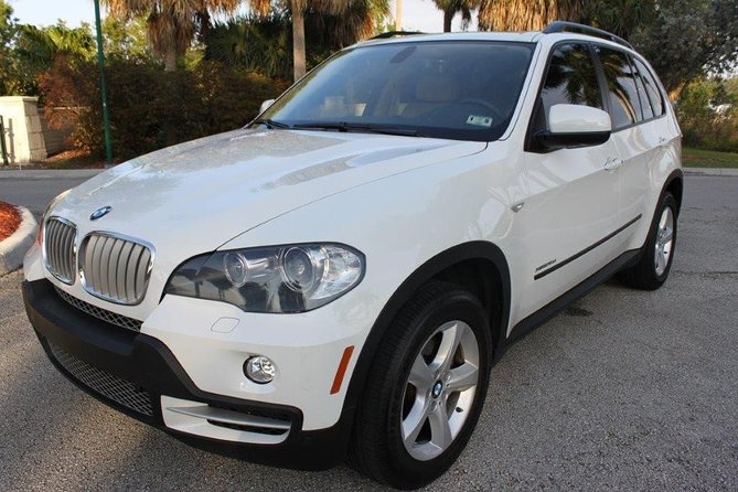 Private Round Trip Airport (UVF) Transfer: Luxury SUV - Safety, comfort, and driver quality