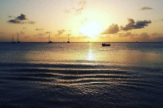 Private St Lucia Airport Transfer GFL Airport SLU to Royalton - A direct 20 to 40 minute ride to the Royalton