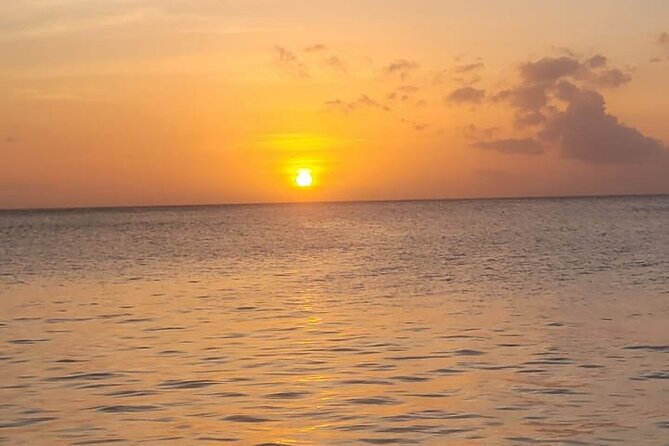 Private Sunset and Snorkel Cruise - Pigeon Island and the Northern Coast
