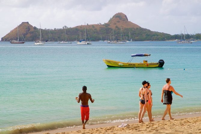 Reduit Beach Round-Trip Shuttle Service - Choosing between two, four, and six hours