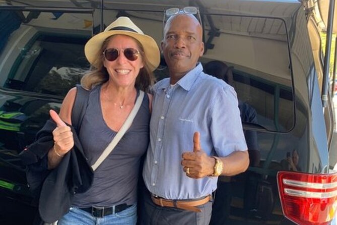 Roundtrip Transfer from UVF Airport to Resorts in Gros Islet (Groups of 4 Plus) - What the private format really gives you