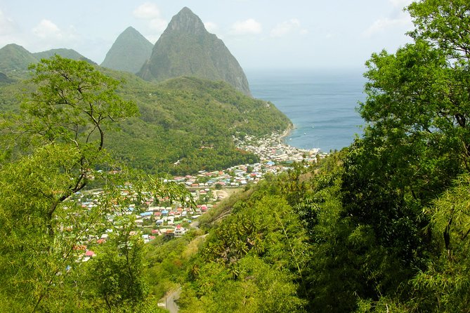Soufriere Island Delight - Timing, food, group size, and what to carry