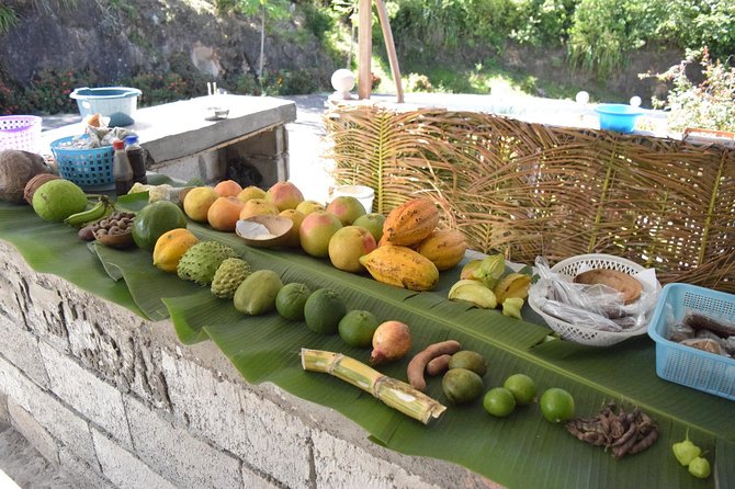 Soufriere Tour - Tet Paul Nature Trail and Piton views
