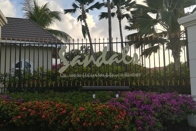 St Lucia Airport Transfer Hewanorra (UVF) to SANDALS Grande - Regency - Halcyon - What makes the driver commentary useful