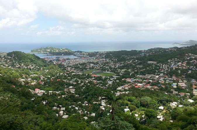 St Lucia Exclusive Views - A short route with a wide view of St. Lucia