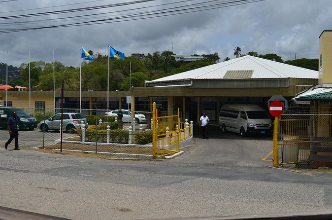 St Lucia Ground Transportation- Hotel and Airport Transfers UVF - Who will appreciate this transfer most?