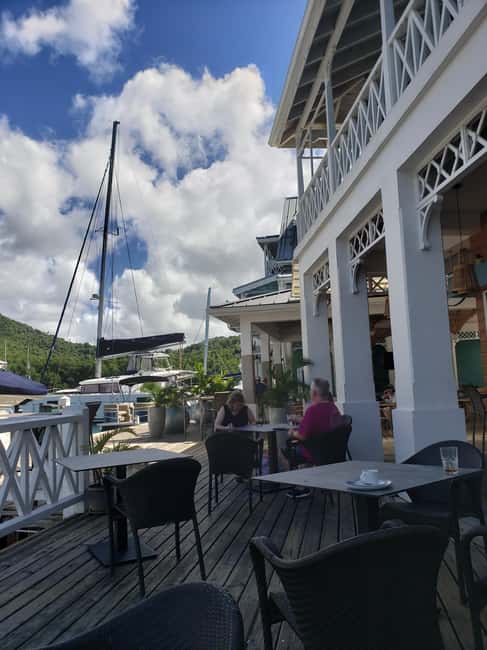 St. Lucia: Private Island Tour with Drinks & Transfers - What the guides add to the day