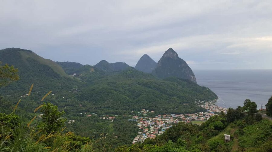 St Lucia: Private Speed Boat Tour from Castries - Anse La Raye and the west coast by water