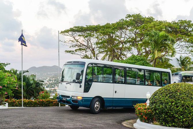 St Lucia Roundtrip Transfer: Hewanorra International Airport - Leaving Hewanorra Airport without the taxi-line scramble