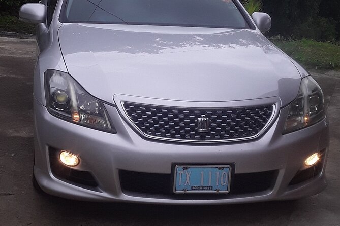 St Lucia Transportation- Eugene's Hewanorra Airport/ Hotel Transfer (UVF) - Who will get the most from this transfer?