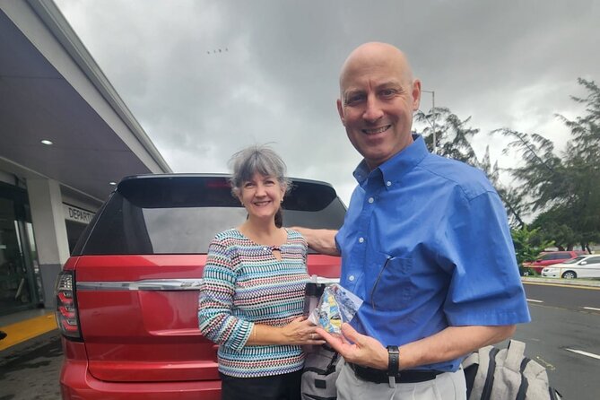St. Lucia UVF Airport Transfers - Roundtrip with Free Souvenirs - A calm start at Hewanorra Airport